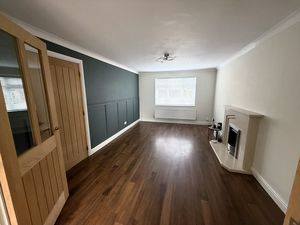 Lounge- click for photo gallery
